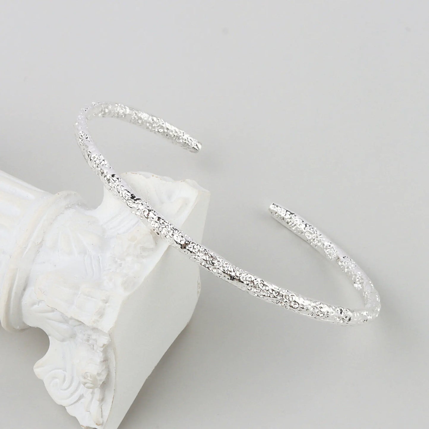 Women's Fashion Simple Irregular Bracelet - Fashivra