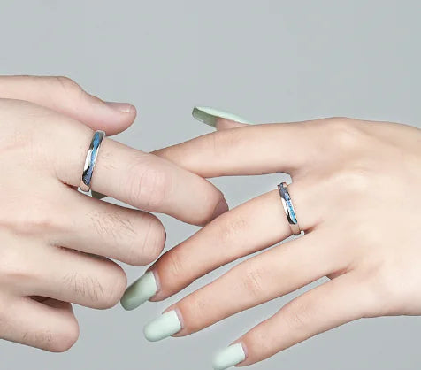 Small Design Feeling Rings - A Stylish Pair - Fashivra